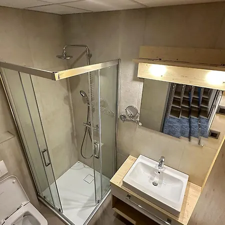 Global Sport Hotel 4*